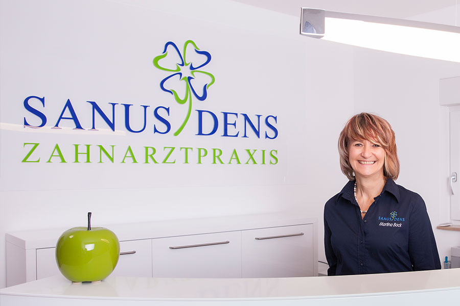 Sie stehen im Vordergrund